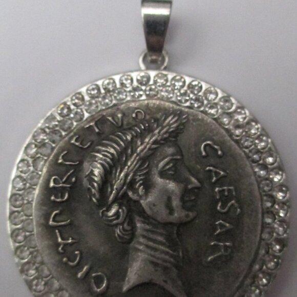 NEW-Antique High Relief Ancient Roman Julius Caesar Coin/Pendant - Picture 1 of 4